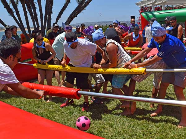 Corporate team building games in San Diego