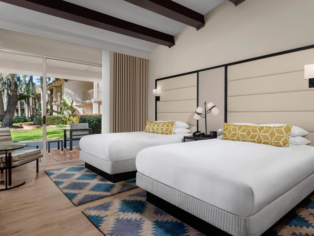 Guestroom With Two Queen Beds In San Diego.